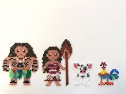 Vaiana Moana Maui Pua Et Hei Hei En Perles Hama Perles Hama Pixel Art Vaiana Et Hama