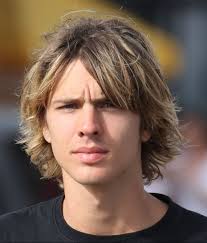 Epingle Par Sophie Caron Sur Cheveux Coupe Cheveux Mi Long Garcon Coiffure Homme Cheveux Mi Longs Cheveux Mi Long