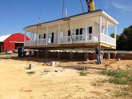 A Modular Home Being Put Together By Www Modularhomesva Com Homebuild Modularhomes Homeimprovement Homedesign