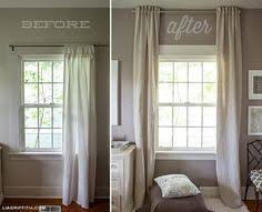 Hang Curtains Up To The Ceiling To Make A Low Ceiling Look Taller Kleine Fenster Schlafzimmerfenster Kleines Schlafzimmer