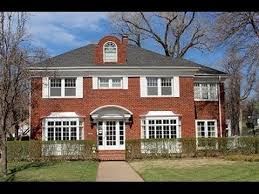 Homes In Hutchinson Ks Over 200 000 104 W 21st St Colonial House Home House Styles