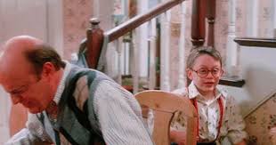 Kieran Culkin As Fuller Mccallister Cast Of Home Alone It Cast Home Alone