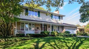 1730 Waltham Drive Casual Family Rooms Colonial House Waltham