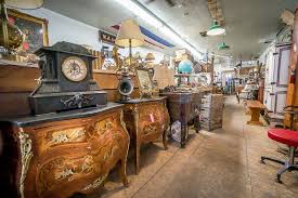 Vintage Furniture Stores In Toronto 1698 Queen Antiques Second Hand Furniture Stores Vintage Furniture Furniture