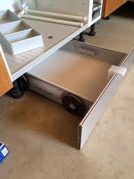 Kit Tiroir De Plinthe 600 Mm Cmp En 2020 Plinthe Cuisine Tiroir Cuisine Interieur Moderne De Cuisine