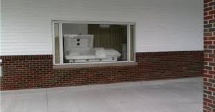 A Saginaw Funeral Home Is Offering An Unusual New Convenience For Mourners A Drive Through Viewing Window Paradise Funeral Funeral Home Saginaw New Pictures