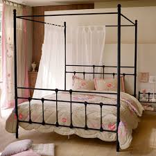 Lit 160 X 200 Cm A Baldaquin Mylene Noir Anniversaire 40 Ans Lit Lit 160 Lit Baldaquin