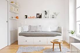 Charmant Studio Canape Petit Espace Idee Deco Chambre Et Deco Chambre
