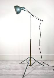 Industrial Floor Lamp Uncovet Ideer For Hemmet
