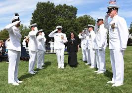 Master Chief Petty Officer Of The Navy Mcpon Mike Stevens And Wife Theresa Are Piped Ashore Master Chief Petty Officer Chief Petty Officer Military Heroes