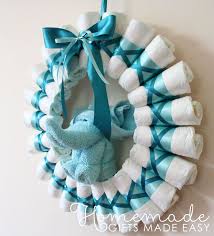 Diaper Wreath Instructions Rolled Diapers For Chic Style Baby Shower Wreath Baby Shower Crafts Homemade Baby Gifts