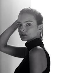 Emrata Beauty Skincare Grooming Dna Model Emily Ratajkowski Portrait