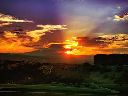 Incredible Desert Sunset In The Desert Of Las Vegas Nevada Sunrise Pictures Desert Sunset Las Vegas Valley