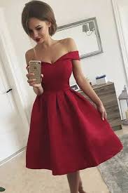 Simple Off The Shoulder Sweetheart Short Homecoming Dresses Burgundy Formal Dress On Sal Red Homecoming Dresses Homecoming Dresses Short Satin Homecoming Dress
