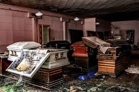 Abandoned Funeral Home Dies Of Decay Abandoned Places Abandoned Houses Abandoned Buildings