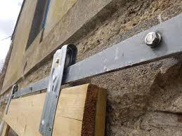 Fabriquer Une Porte De Grange Coulissante Sos Tracteur Porte De Grange Grange Portes De Grange Coulissantes