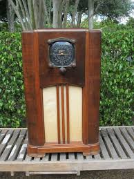 Vintage Zenith Floor Radio Model 6 S 152 Beautiful Local Pick Up Only Antique Radio Golden Age Of Radio Vintage Radio