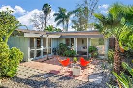 Long Beach Ca 90808 747 700 Mls Pw16008059 Presented By Steve Ward Mid Century Modern House Modern Exterior Level Homes