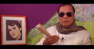 Dialogo De Alberto Aguilera Valadez Con Juan Gabriel Youtube Celebs Fashion
