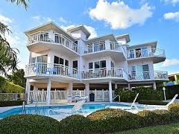 Amadeus Bay Front In Treasure Island Vacation Rental In Florida Central Gulf Coast From Homeaway Vacation Ren Vacation Rental Vacation Florida Mansion