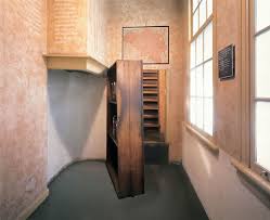 The Hidden Door In The Anne Frank House You Can Go Up These Stairs When You Visit The Museum Anne Frank Huis Anne Frank House