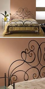 Le Lit Minimax De Style En Fer Forge Didone Et Son Chevet Decoracion En Hierro Camas De Hierro Forjado Decoracion De Interiores Rustico