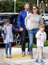 Jennifer Garner And Ben Affleck Pick Up Their Three Kids From School Jennifer Garner Jennifer Garner Ben Affleck Jennifer