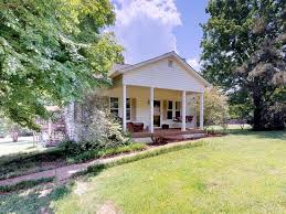 6156 Pettus Rd Antioch Tn 37013 Mls 1930925 Zillow House Styles Outdoor Structures House