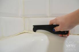 How To Re Caulk Your Bathtub The Right Way Bathtub Caulking Bathroom Caulk Diy Bathtub