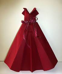 Pliage De Serviette En Papier Robe Plliages Pour Toutes Les Occasions Pliage Serviette Papier Pliage Serviette Serviette Papier