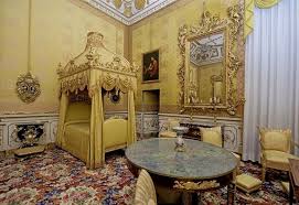 Palazzo Pitti Firenze Luxury Interior Palace Interior Italian Decor