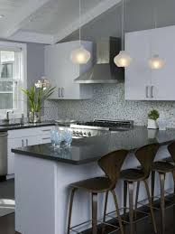 La Cuisine En U Avec Bar Voyez Les Dernieres Tendances Cuisine Americaine Cuisine En U Decoration Salon Cuisine