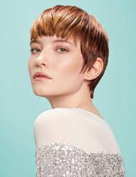 Les Tendances Coupe De Cheveux Du Printemps Ete 2020 En 2020 Coupe De Cheveux Coupe Courte Cheveux Fins Cheveux