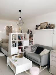 Idee Deco Pour Amenager Un Studio De 30m2 C Est Possible D Avoir Son Coin Nuit Et En Plus Deco Appartement Deco Petit Appartement Decoration Petit Appartement