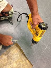 How To Remove Vinyl Flooring Vinyl Flooring Removing Vinyl Flooring Flooring
