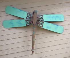 Cute Idea Dragonfly From A Table Leg And Ceiling Fan Blades Yard Art Outdoor Crafts Crafts