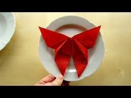 Pliage De Serviette En Papier Etoile Pour Noel Bricolage De Noel Deco De Table Pour Servietten Falten Servietten Falten Rose Servietten Falten Weihnachten