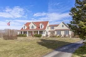 Equestrian Estate For Sale In Fauquier County Virginia Gorgeous Well Maintained Custom Horse Farm In Bealeton Oak Hardwood Flooring Custom Homes Oak Hardwood