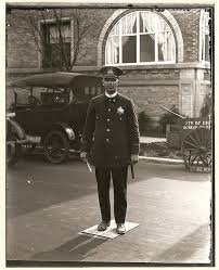 Chicago Police Vintage Uniform Chicago History Chicago Photos Chicago Police Officer
