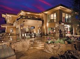 Las Vegas Vacation Home Rentals Reaching New Low Prices Big Beautiful Houses Vacation Home Rentals Luxury Homes