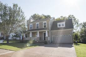 2704 Welshcrest Dr Antioch Tn 37013 3 Bed 2 5 Bath 239 900 Immaculate Home On C With Images Home Antioch Areas
