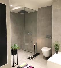 Modern Minimalist Bathroom With Walkin Shower Minimalist Bathroom Modern Bathroom Design Master Bathroom Design