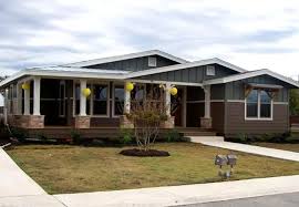 Triple Wide Mobile Homes With Porch Mobile Homes Ideas Mobile Home Floor Plans Mobile Home Exteriors Triple Wide Mobile Homes