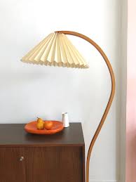 1970s Bent Teak Danish Caprani Floor Lamp In 2020 Deco Floor Lamp Floor Lamp Floor Lamp Design