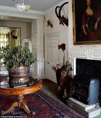 The House That Time Forgot Hundreds Of Antiques Discovered In Country Mansion Where Little Has Changed In 100 Years English Decor Foyer Decorating Decor