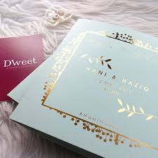 Hai Awak Kad Kahwin Kita Bercahaya Samalah Bercahaya Hati Saya Nak Tunggu Hari Bahagia Kita D Wedding Invitation Cards Wedding Invitations Kad Kahwin