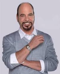 Organizing Strategies Tips From Christopher Lowell Lovetoknow Christopher Lowell Design Lakehouse Decor