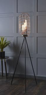3 Light Industrial Tripod Floor Lamp In 2020 Tripod Floor Lamps Metal Floor Lamps Floor Lamp