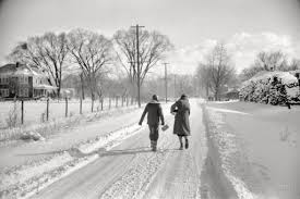 Children Going Home From School Chillicothe Ohio Feb 1940 This Is A Site That Has Become Such A Favorite Of Mine S Photo Old Photos Cool Places To Visit