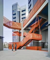 Galeria De 118 Viviendas De Promocion Publica Oficinas Locales Comerciales Y Garaje Amann Canovas Maruri 1 Stairs Architecture Architecture Industrial Architecture